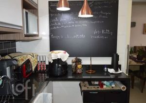 Image 2 - 891101