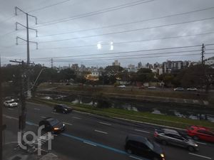 Image 2 - 891105