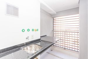 Image 19 - 891146