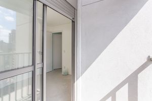 Image 28 - 891146