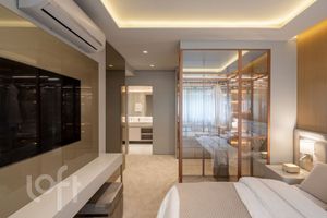 Image 9 - 891163