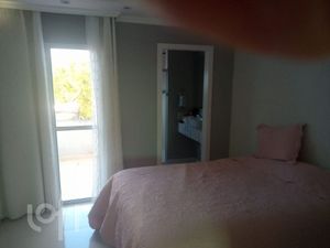 Image 9 - 891168