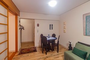 Image 3 - 891182