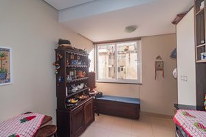 Image 29 - 891182