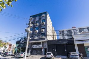 Image 17 - 891185