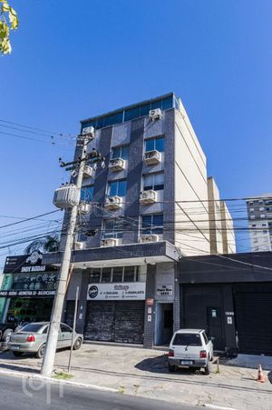 Image 18 - 891185