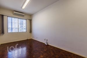 Image 2 - 891185