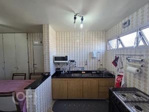 Image 11 - 891197