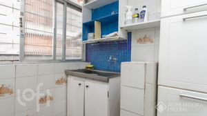 Image 19 - 891198