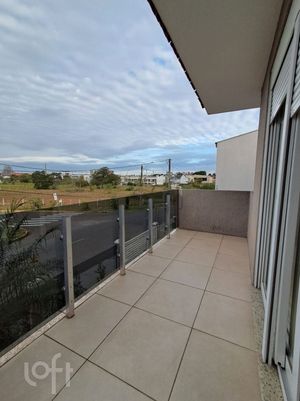 Image 20 - 891226
