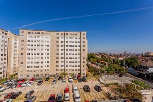 Image 8 - 891246