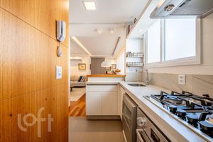 Image 6 - 891249