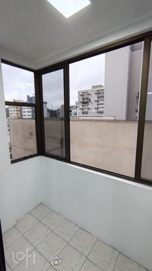 Image 8 - 891271