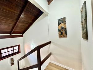 Image 34 - 891273