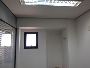 Image 11 - 891288