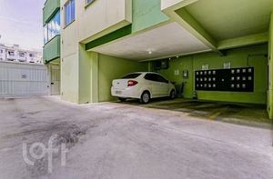 Image 5 - 891306