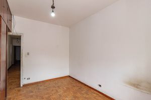 Image 11 - 891312