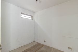 Image 30 - 891312