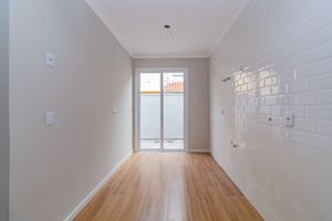 Image 3 - 891352