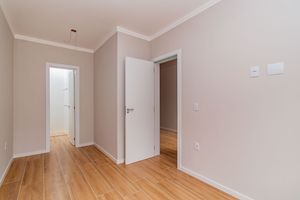 Image 13 - 891352