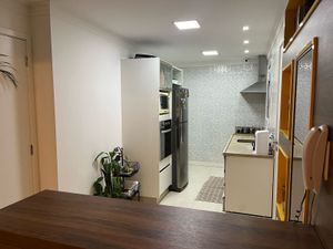 Image 5 - 891359