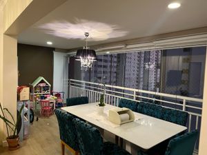 Image 1 - 891359