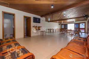 Image 4 - 891367