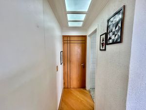 Image 8 - 891378