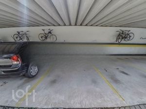Image 9 - 891387