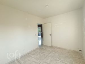 Image 4 - 891444