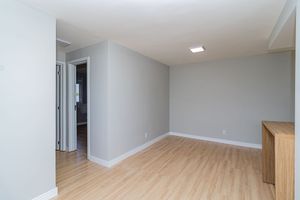 Image 1 - 891445