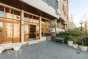 Image 10 - 891474