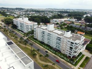 Image 12 - 891516