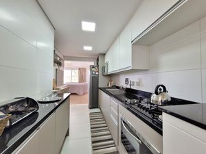 Image 3 - 891516