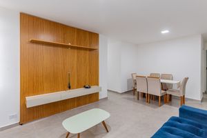 Image 3 - 891530