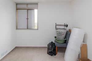 Image 15 - 891530