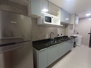 Image 10 - 891530
