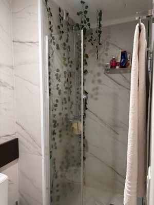 Image 8 - 891556