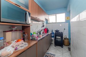 Image 14 - 891558