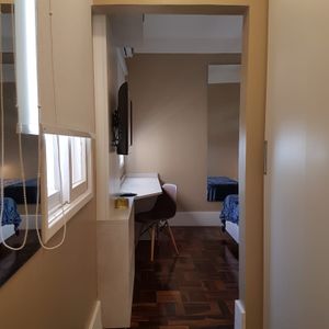 Image 20 - 891565