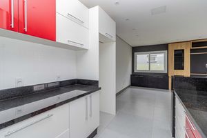 Image 9 - 891575