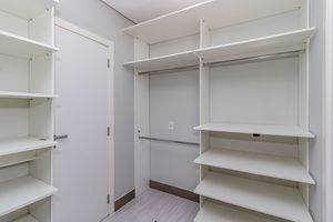 Image 32 - 891575