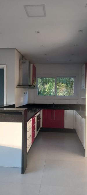 Image 18 - 891575