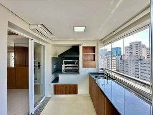 Image 65 - 891588