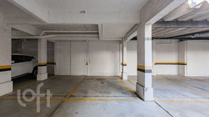 Image 22 - 891590