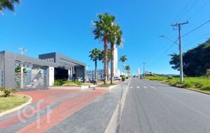 Image 6 - 891595