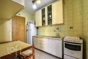 Image 9 - 891613