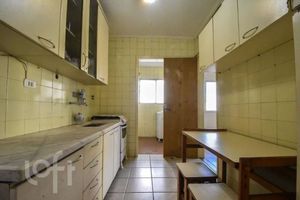 Image 8 - 891613