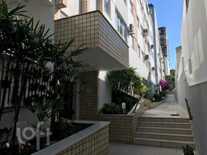 Image 1 - 891626
