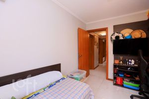 Image 12 - 891631